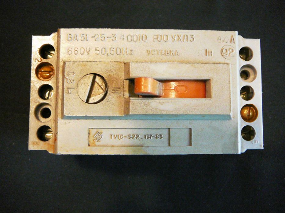 Автоматический выключатель ВА 51-25 340010-20 25А