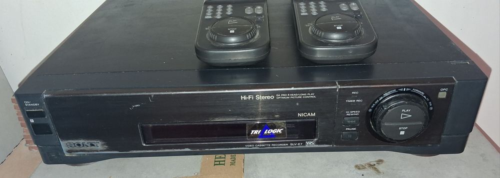 Leitor de vídeo VHS Sony