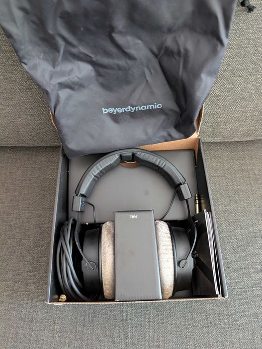 Beyerdynamic DT 770 PRO X - Headphones Profissionais (Edição Limitada 100 anos)
