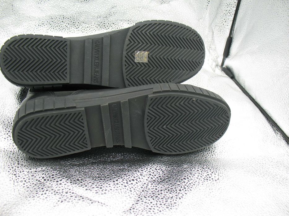 buty Calvin Klein r.42