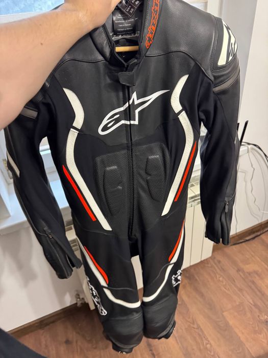 Мотокомбінезон Alpinestars Plus 1PC (шкіряний) – EUR 48 / USA 38