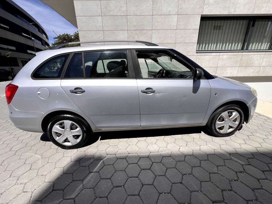 Vendo veiculo Skoda