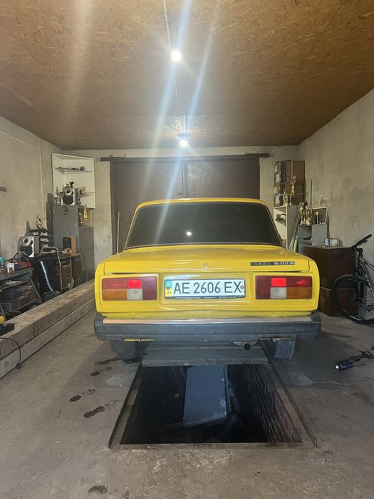 Продам жигуля в среднем состояние