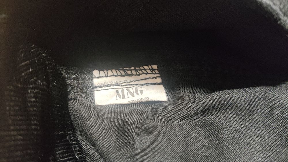 Calça Preta Mango