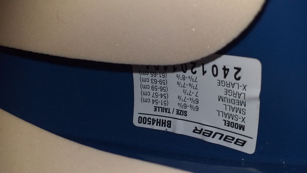 Kask hokejowy Bauer z kratą