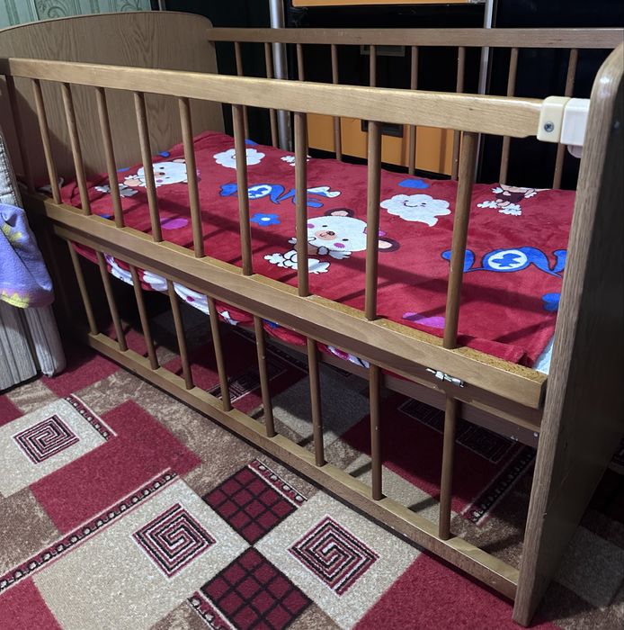 Кроватка дитяча