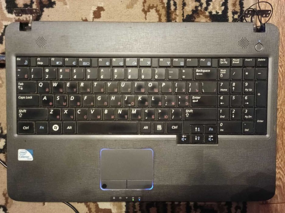 Два ноутбука  Samsung R528 4Gb RAM , Asus EeePC 1215p 2Gb. Ціна за все