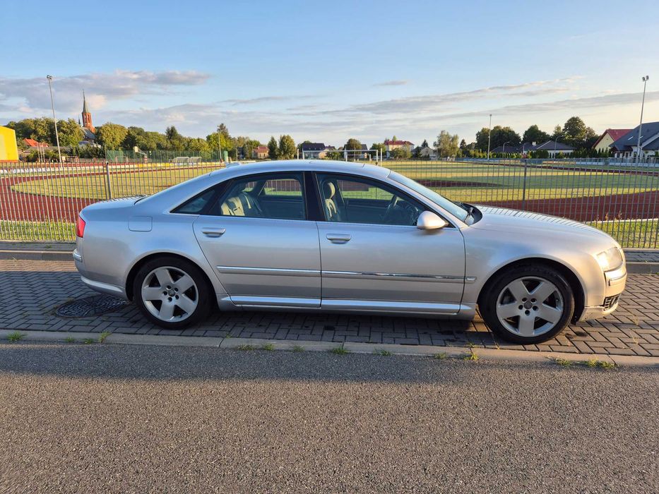 AUDI A8 D3 4.2 B+G
