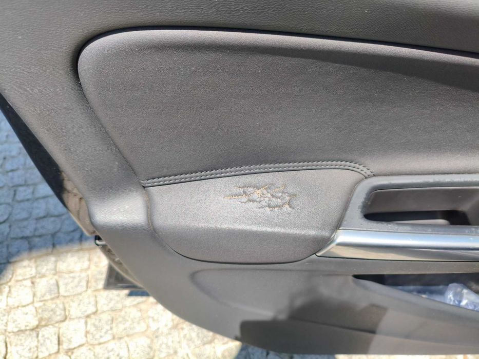 Volvo S60 D3 – Elegância Executiva, Proveniência Única e Transparência