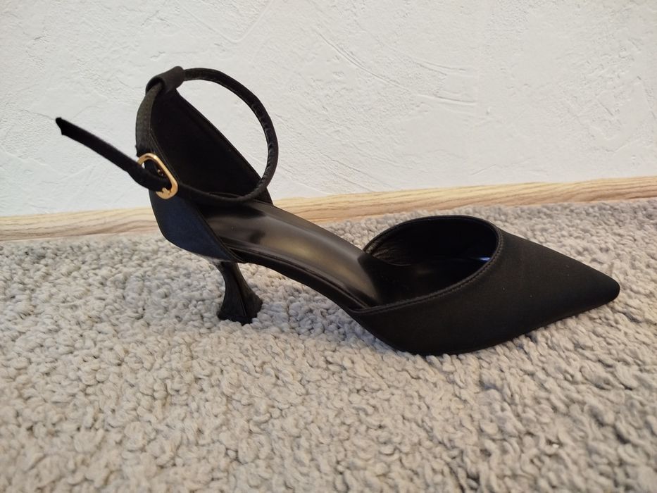 Продам туфлі жіночі