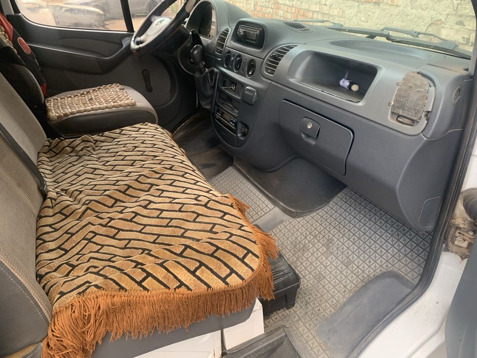 Mercedes Benz Sprinter
