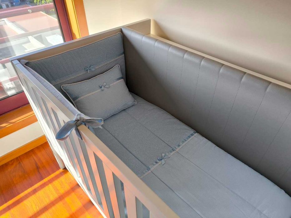 BERÇO CONVERTÍVEL de bebé + colchão + EXTRAS