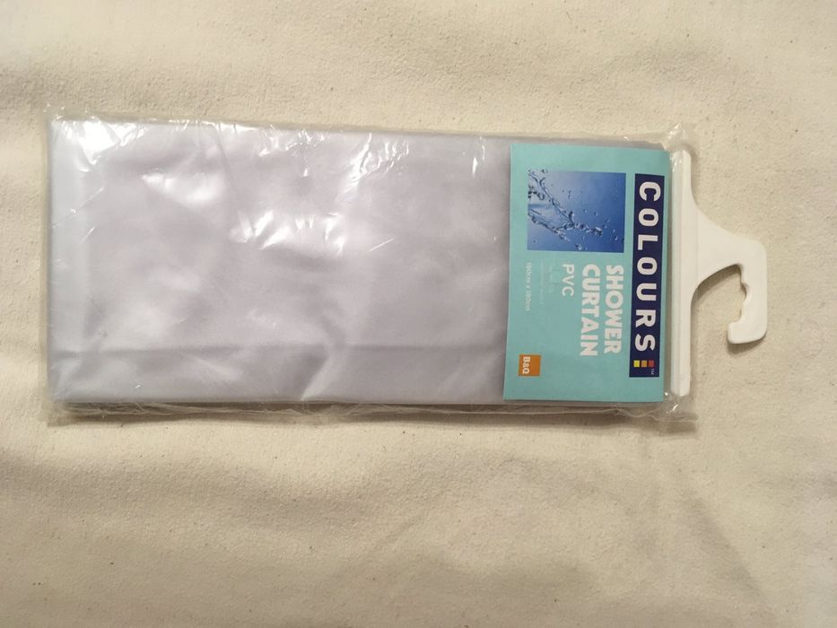 Шторка для ванной душа белая новая 180 см х 180 см