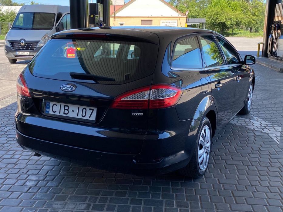 Продам Ford Mondeo 2010 год 2.0 турбодизель автомат  6 ступенчатый