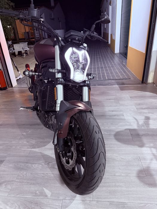 Benelli 502c  igual a nova com apenas 4900km