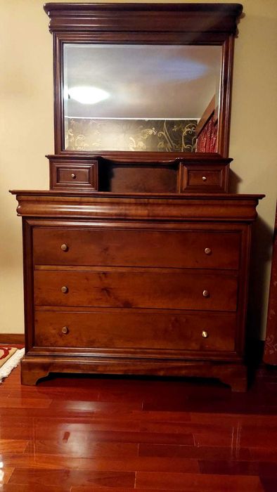 Toucador em Madeira de Cerejeira Maciça