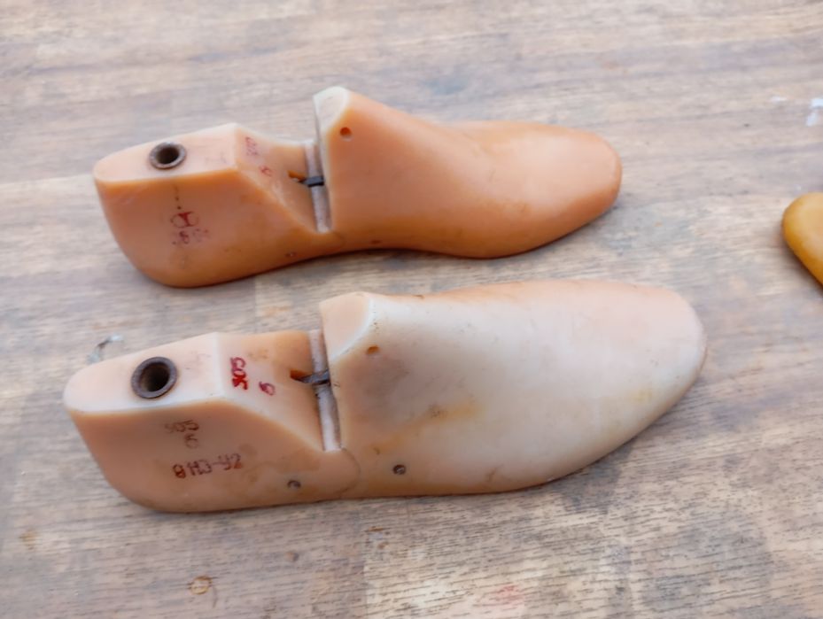 Пластмасові колодки для взуття усі розміри