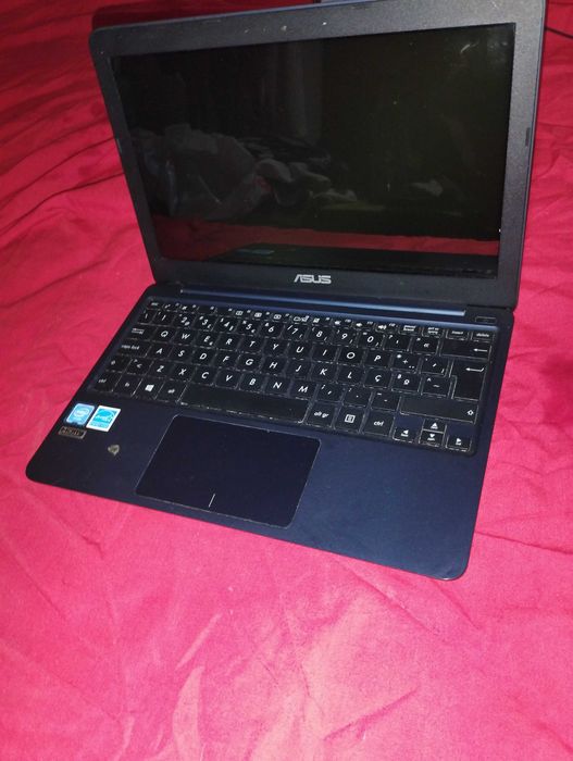 Mini portátil Asus