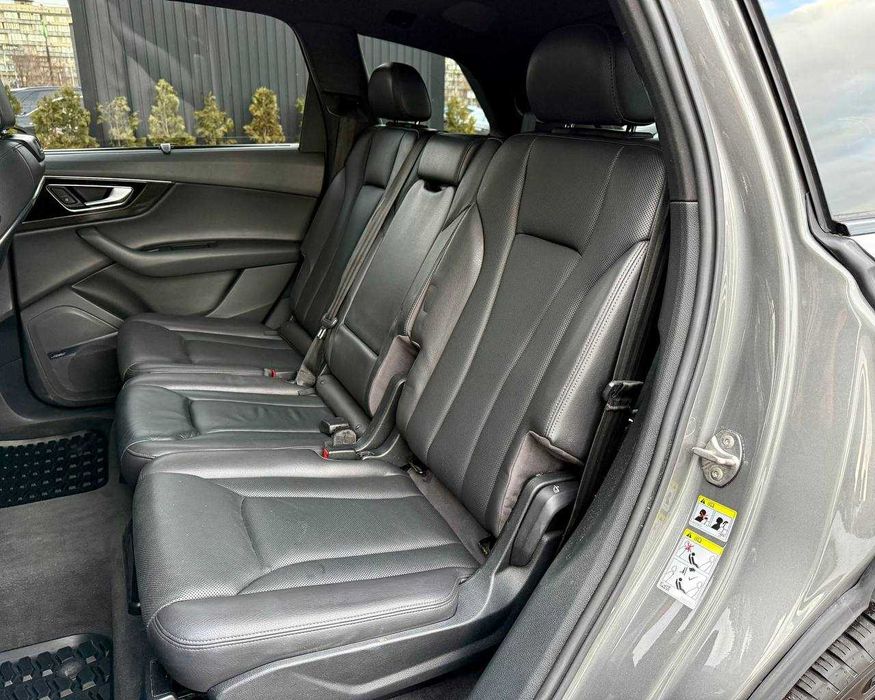 Продаж гарного Audi Q7