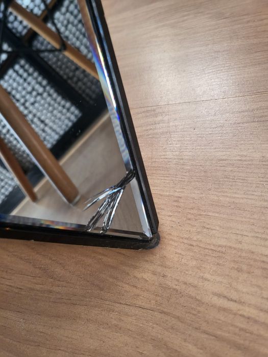 Mesa apoio espelhada