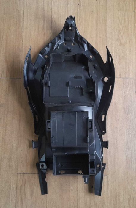 CARENAGEM BANCO OEM SUZUKI GSX 1300 RM1 HAYABUSA