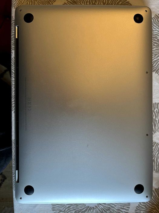 MacBook Pro 13-inch, M1, 2020 (16GB)