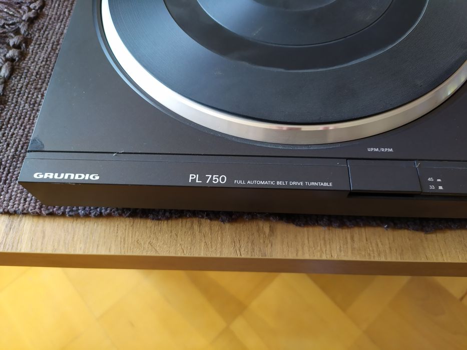 Gramofon Grundig PL 750 automatic