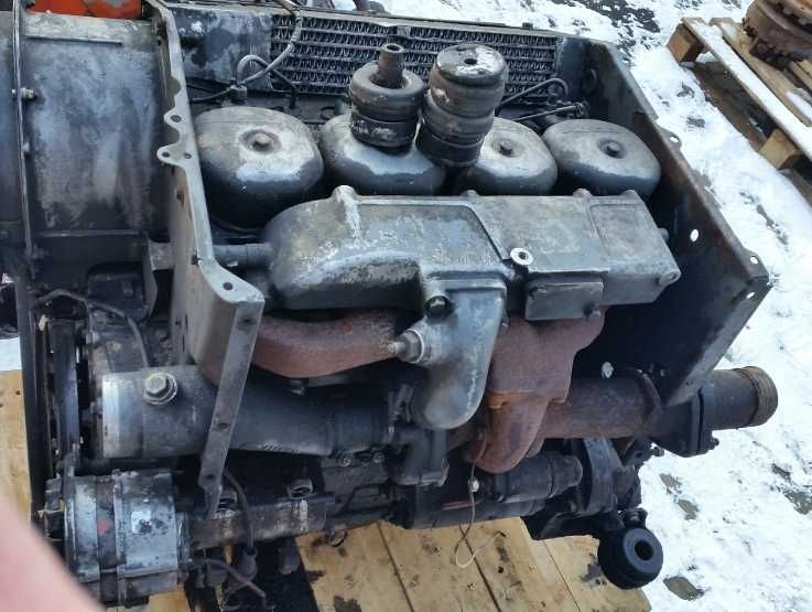 Silnik Deutz BF4L913 TURBO Kolektor ssący CZĘŚCI