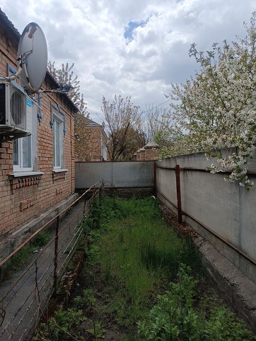 Продам будинок Кущівка. Торг.