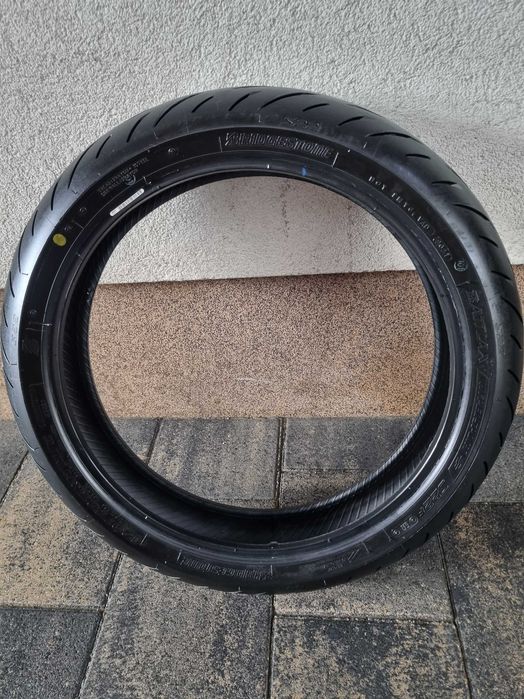 Мотошина Bridgestone Battlax Hypersport S22f 120/70 r1732021 рік