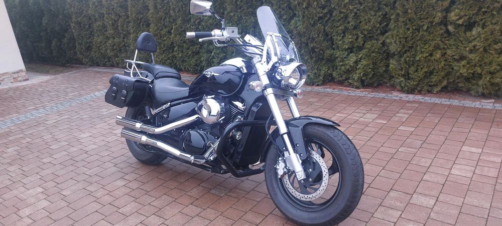 Suzuki Intruder