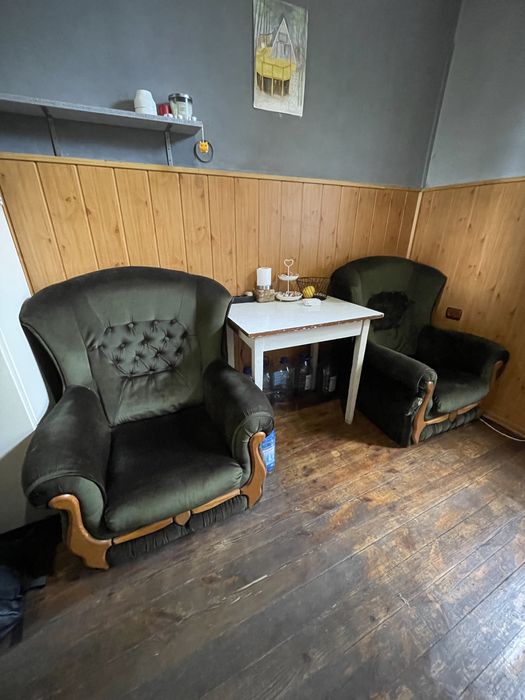 Диван ретро з кріслами