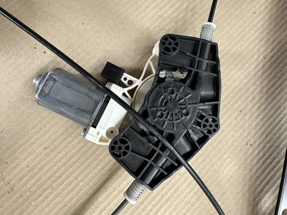 Стеклоподьемник водительский Audi E-tron 50 55, Q8 4KE837461 4K0959801