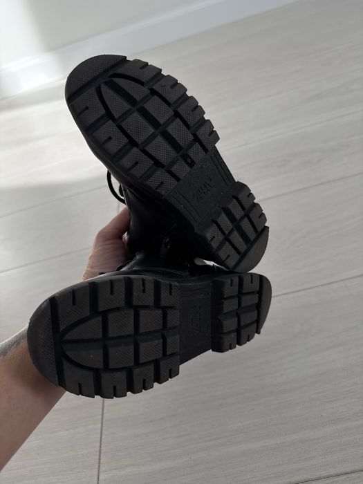 Взуття на дівчинку, балетки, чоботи