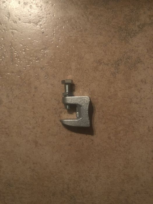 Струбцина для балок