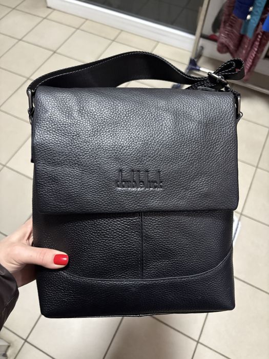 Шкіряні чоловічі сумки. Закриття магазину, розпродаж.