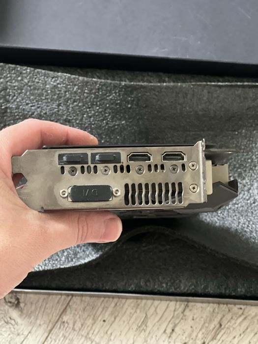 Відеокарта RX480 8gb asus  strix gaming