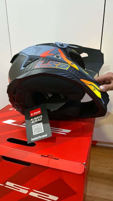 Sprzedam Nowy Kask na hulajnoge elektryczną