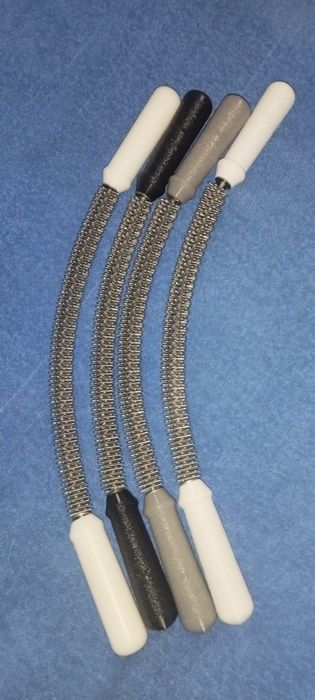 ІНАРІ масажер пружинний. ИНАРИ массажёр пружинный.