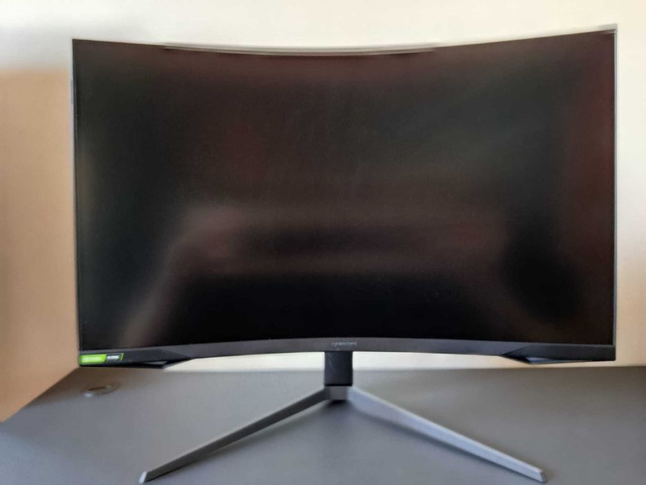 Monitor gamingowy Samsung Odyssey G7 32" 240Hz QHD – stan idealny