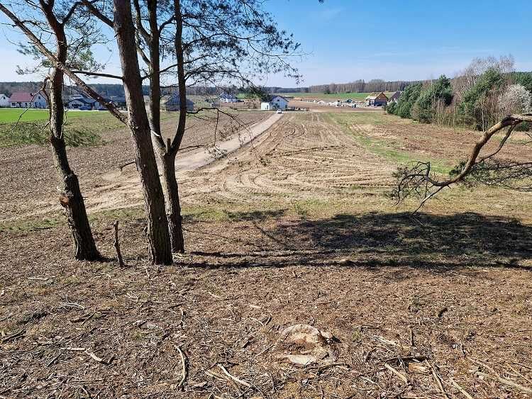 Sprzedam działkę budowlaną z warunkami zabudowy