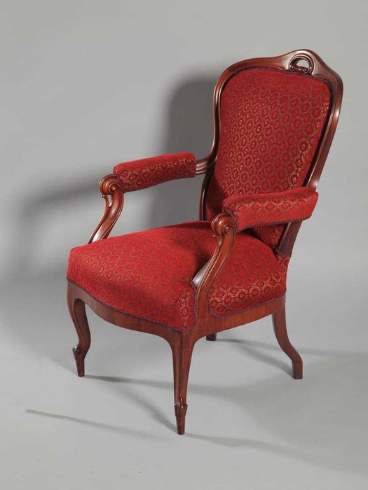 Реставрація меблів