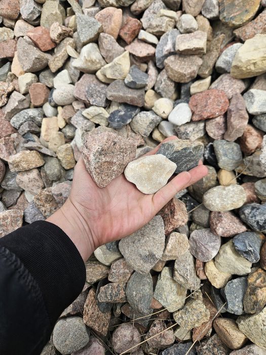 Kamień łamany drogowy, tłuczeń, żwir/pulpa zagliniona, destrukt