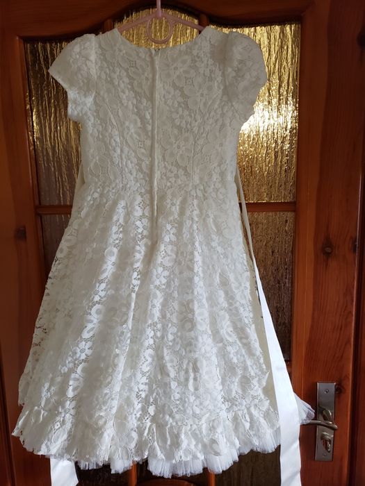 Продам святкову сукню для дівчинки віком 6-8 років