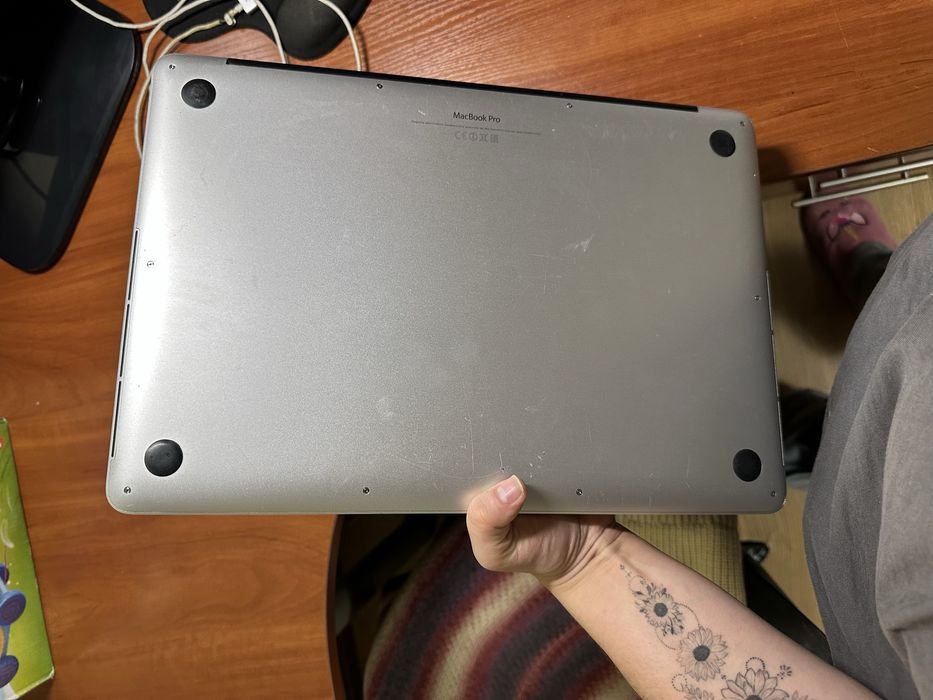 MacBook Pro (процессор i7, renita, 15-inch, Mid 2014) 16/512