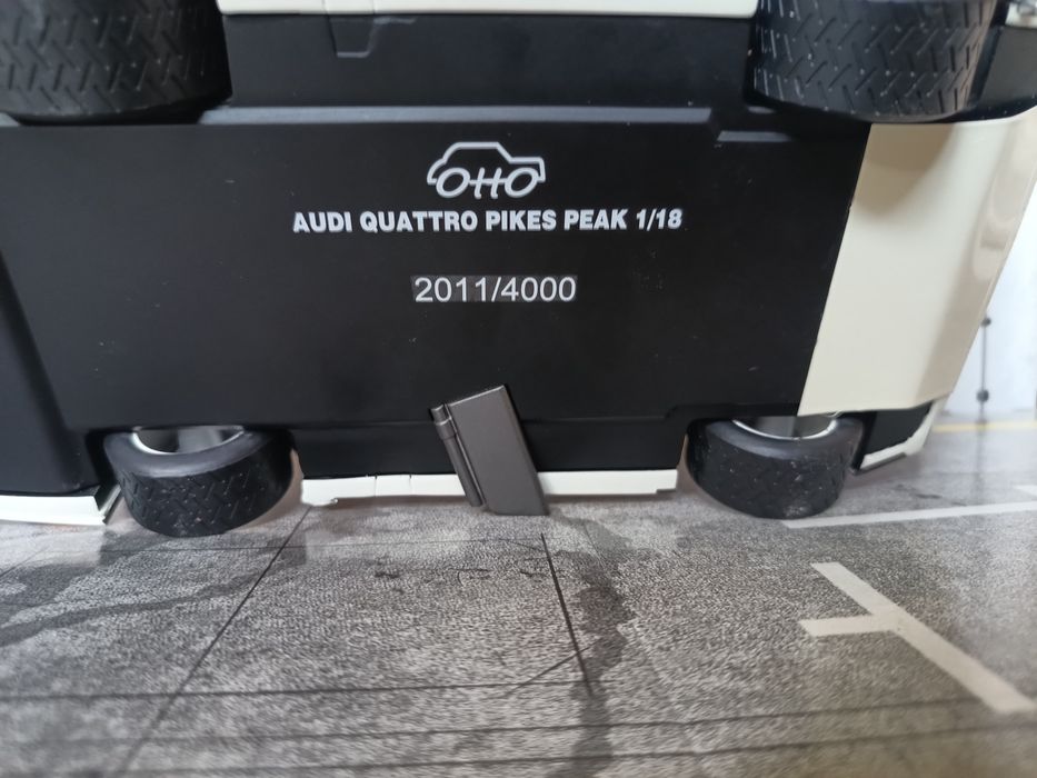1:18 Audi Quattro Pikes Peak Otto + figurka