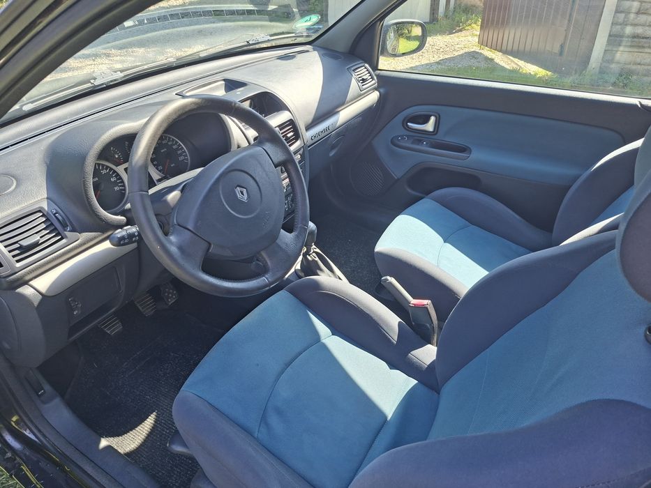 Renault  Clio 2 1.2 16 v 2003 r.