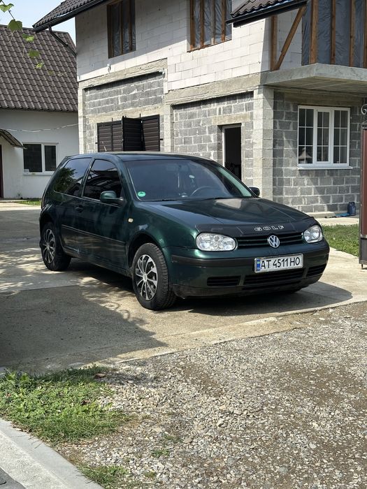 Volkswagen golf 4 машина ( не Passat bmw audi)