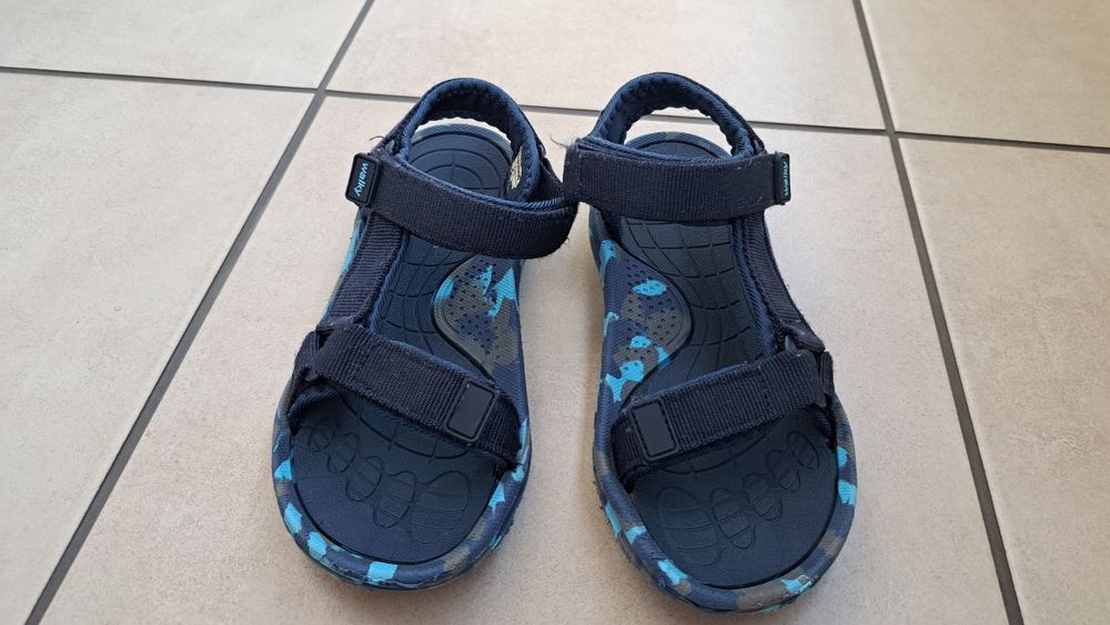 Sprzedam Sandały rozmiar 35.