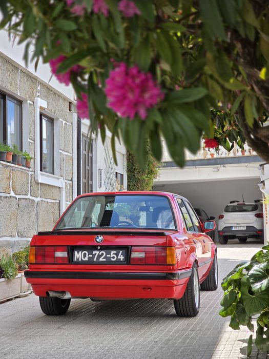 BMW E30 316 Sedan